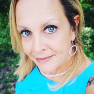 Meet your Posher, Christina